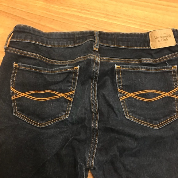 A&f dark wash skinny jeans - Picture 2 of 3